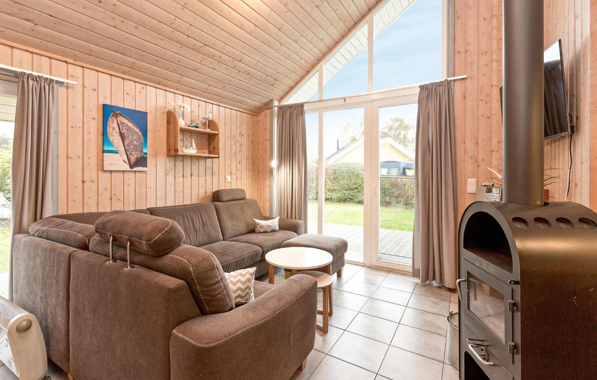 Gorgeous Home In Rechlin With Sauna Exterior photo